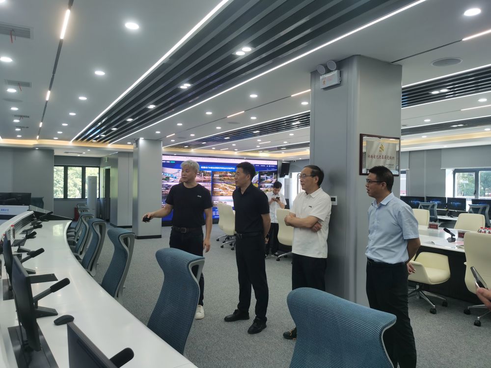 147e1a2398f4b955671f3fe96cd04078-1104791